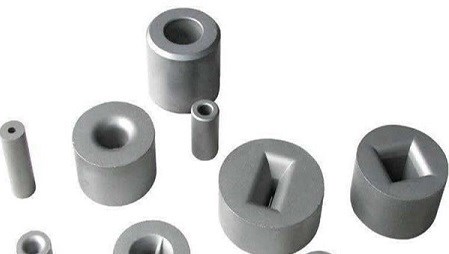 硬質(zhì)合金模具材料需要具備哪些性能？